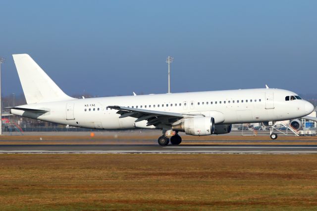 Airbus A320 (SX-VSL)