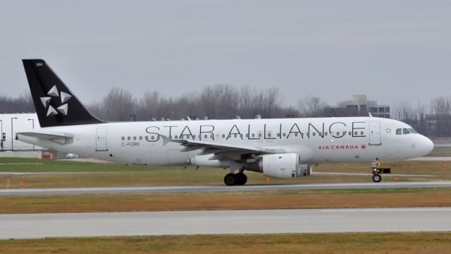 Airbus A320 (C-FDRK)