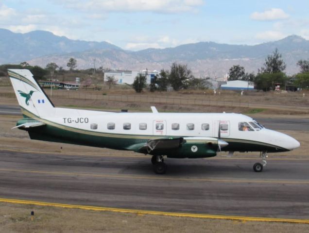Embraer EMB-110 Bandeirante (TG-JCO)