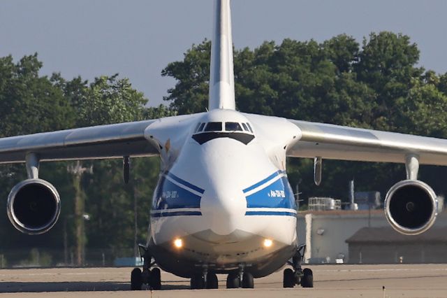 Antonov An-124 Ruslan (RA-82078) - A lucky catch for me this morning (19 Jul 2020). VDA3639, a Volga-Dnepr AN124-100, took off from New York Stewart Intl (KSWF) and arrived on RWY 24R at KCLE. I’ve seen AN124’s on the ground many times but never been able to catch them in the air. Timing is everything.