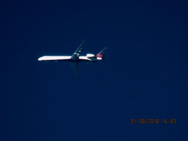 McDonnell Douglas MD-88 (N954DL)