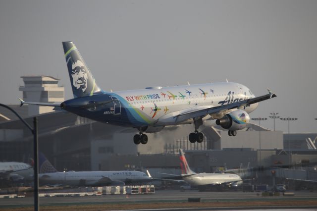 Airbus A320 (N854VA)