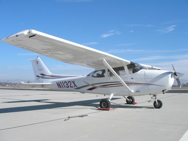 Cessna Skyhawk (N1132X)