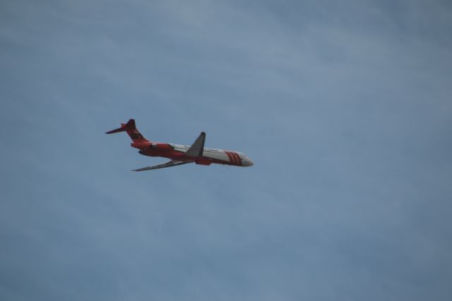 McDonnell Douglas MD-87 (TNKR107) - TNKR pulling of a drop on the Poeville Fire.  Photo taken by my wife Jan Edwards 6/27/20