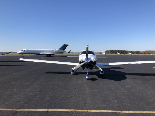 Cessna 350 (N1443T)