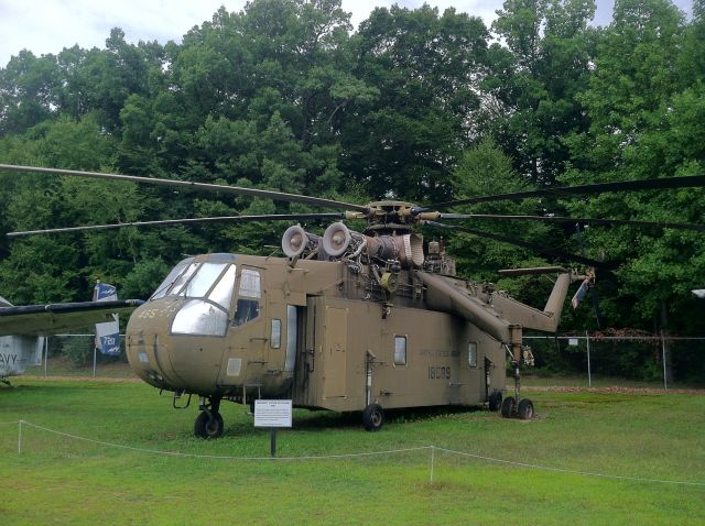 Sikorsky CH-54 Tarhe — - Sikorsky CH-54B Tarhe at the New England Air Museum