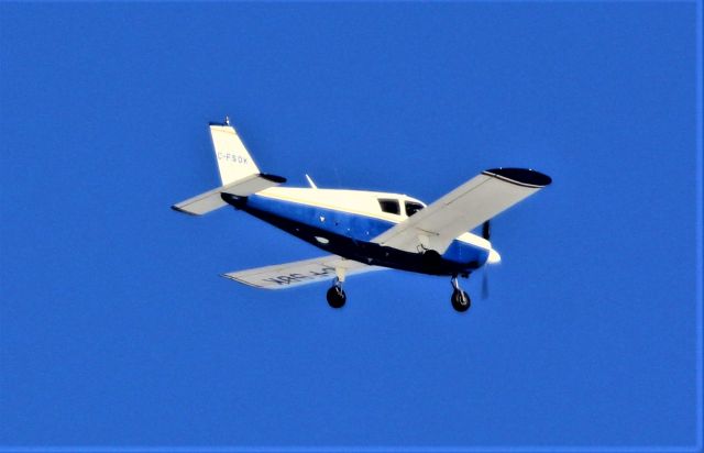 C-FSOK — - C-FSOK Piper PA-28-180 survolant le fleuve St-Laurent à Lavaltrie QC. le 23-02-2022 à 15:04