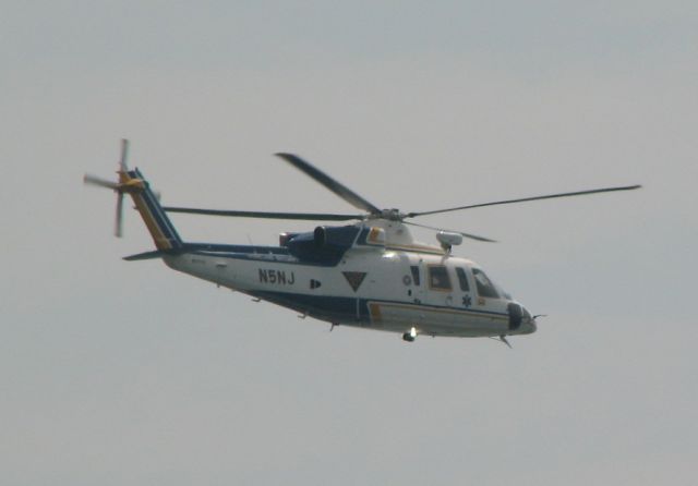 Sikorsky S-76 (N5NJ)