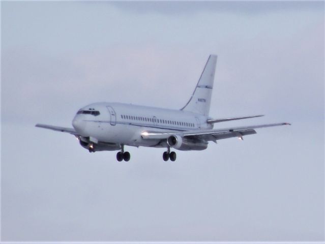 Boeing 737-200 (N467TW)