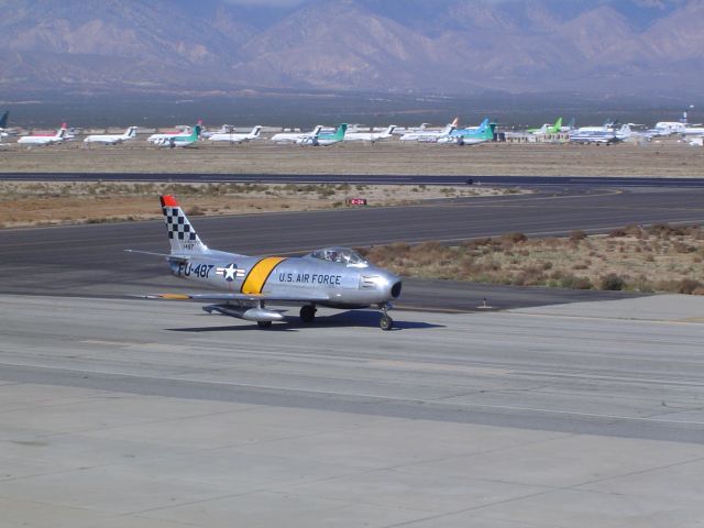 North American F-86 Sabre (N38453)