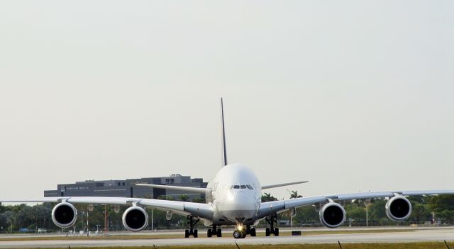 Airbus A380-800 (D-AIMI)