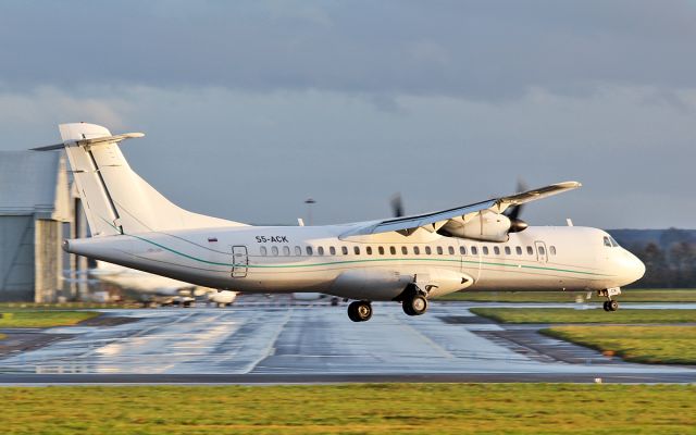 Bombardier CRJ-1000 (S5-ACK) - aero4m atr72-212 s5-ack about to land at shannon this evening 20/10/17.