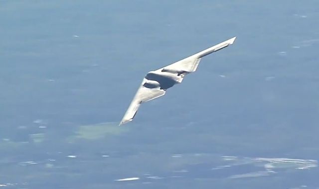 Northrop Spirit (92-1068) - Fly over Kauffman Stadium for the Royals ALCS game close to Wheeler Downtown Airport in Kansas City Missouri.