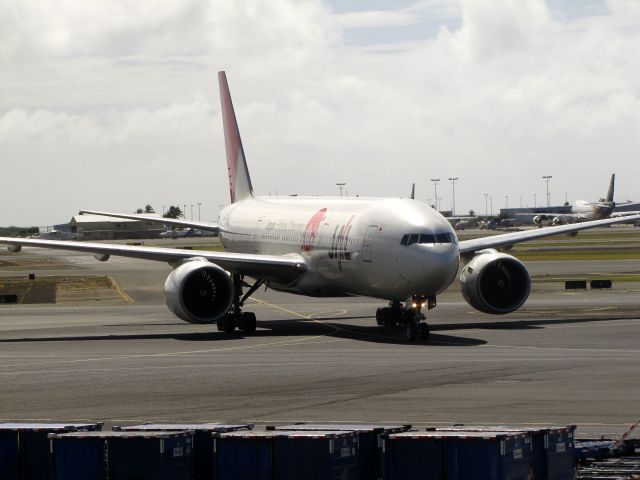 Boeing 777-200 (JA701J)