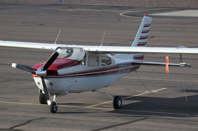 Cessna T210 Turbo Centurion (N732HD)