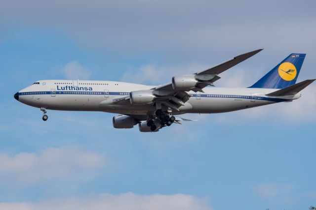 BOEING 747-8 (D-ABYT)