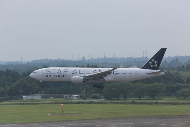 Boeing 777-200 (N794UA)