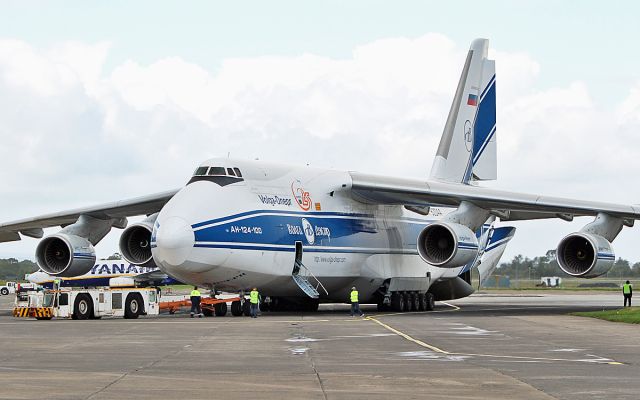 Antonov An-124 Ruslan (RA-82044) - volga-dnepr an-124-100 ra-82044 dep shannon for athens 16/8/18.