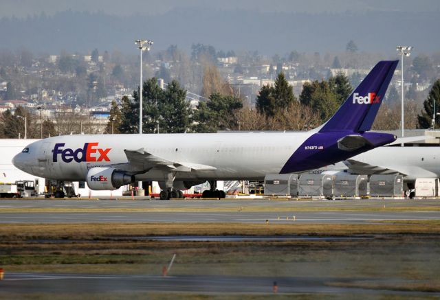 Airbus A300F4-600 (N743FD)