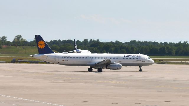 Airbus A321 (D-AIDP) - Lufthansa Airbus A321-231 D-AIDP in Munich 