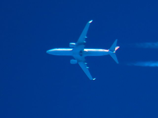 Boeing 737-800 (N964AN)