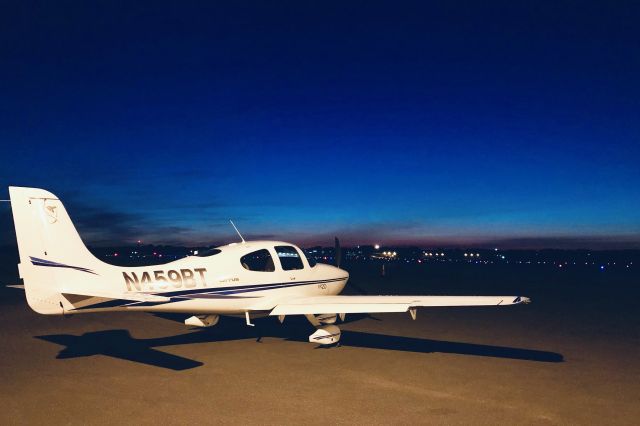 Cirrus SR-20 (N459BT)