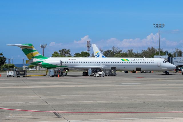 McDonnell Douglas MD-82 (YV-3145)