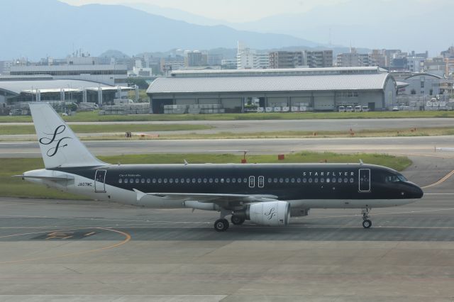Airbus A320 (JA07MC)