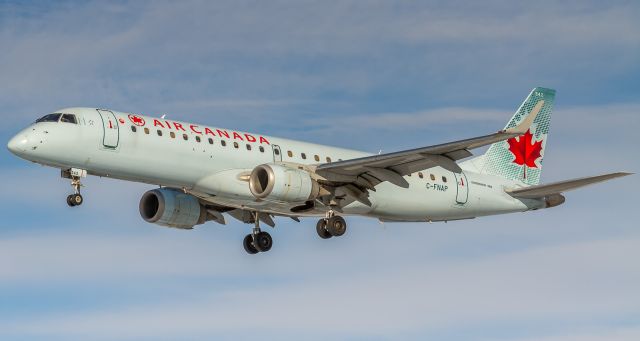 Embraer ERJ-190 (C-FNAP) - AC447 on short finals for runway 23, arriving from Ottawa