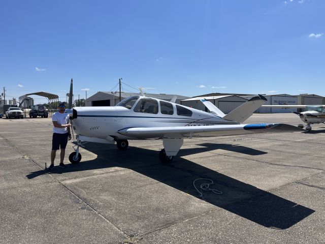 Beechcraft 35 Bonanza (N2047W)