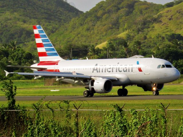 Airbus A319 (N724UW)