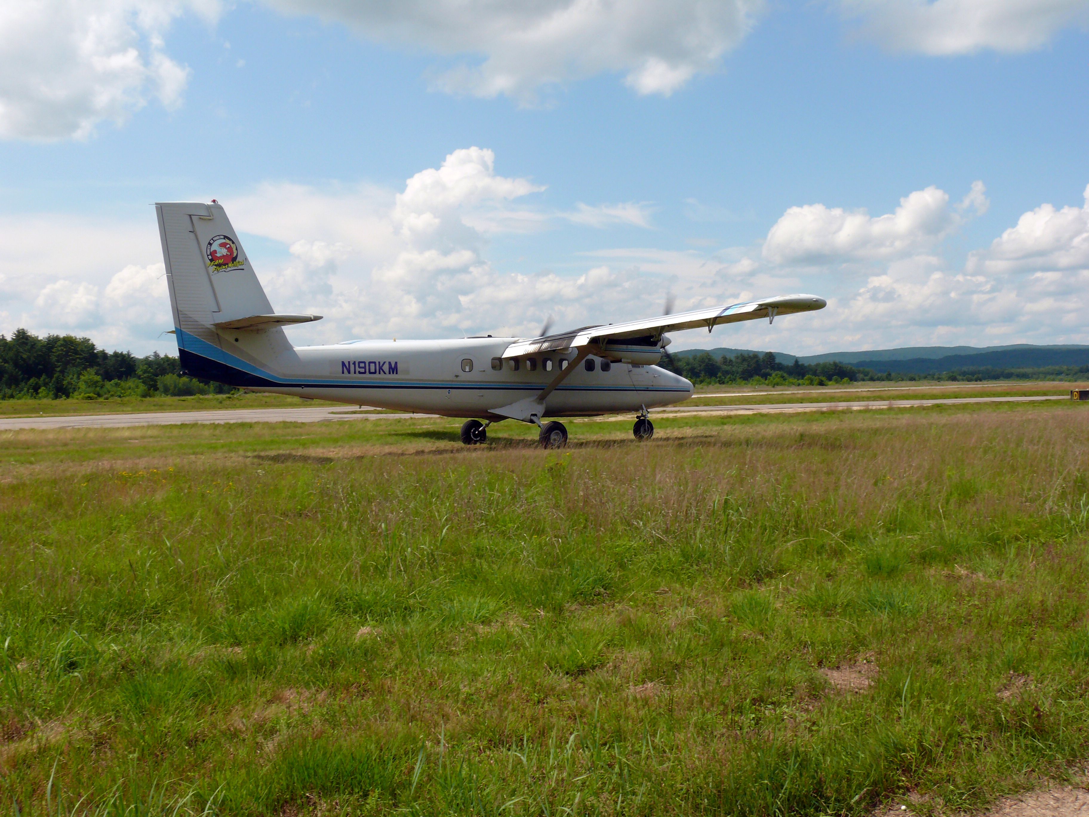 De Havilland Canada Twin Otter (N190KM)
