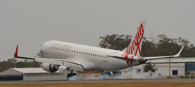 Embraer ERJ-190 (VH-ZPC) - Gladstone, Qld 19 November,2014.