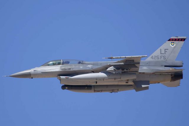 96-5035 — - Singapore Air Force General Dynamics F-16DJ 96-5035 Fighting Falcon of the 425th Fighter Squadron Black Widows on a strafing run at the Goldwater Range, Arizona.