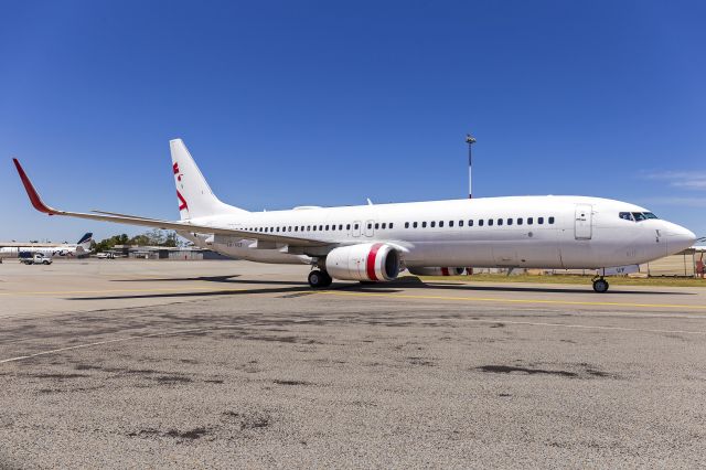 Boeing 737-800 (VH-VUF) - Rex (VH-VUF) Boeing 737-8FE(WL) taxiing at Wagga Wagga Airport