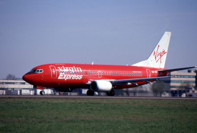 BOEING 737-300 (OO-VEB)