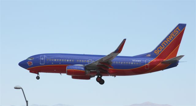 Boeing 737-700 (N938WN)