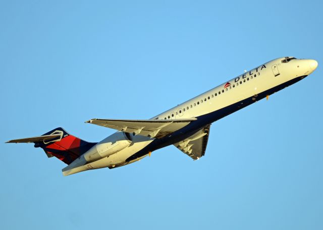 Boeing 717-200 (N957AT)