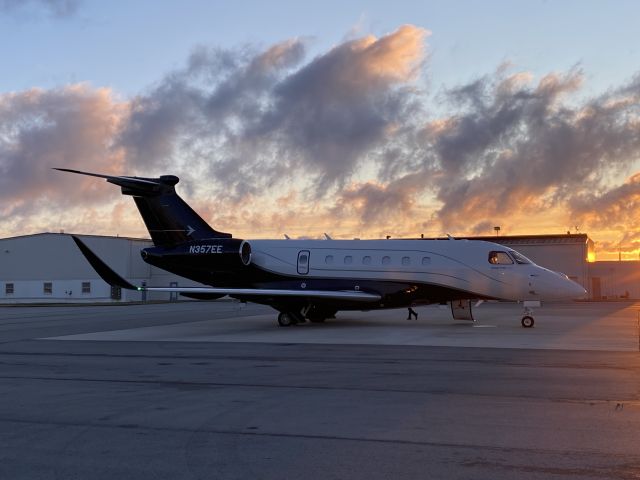 Embraer Legacy 550 (N357EE) - Taken 3/17/25 @ KFDY departing for KHND 