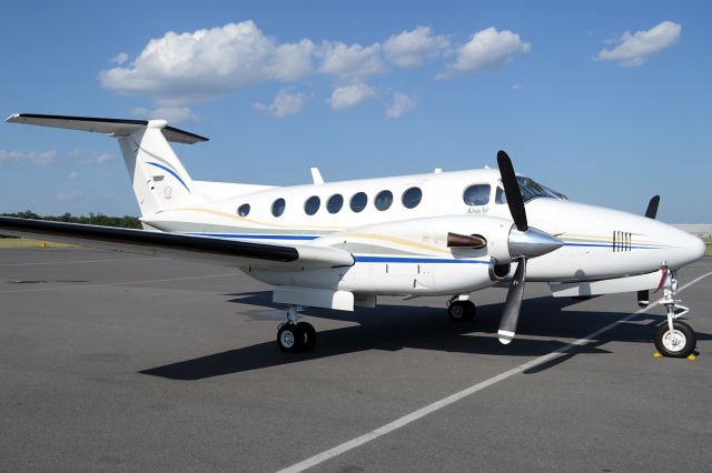 Beechcraft Super King Air 200 (N77HD) - July 2012