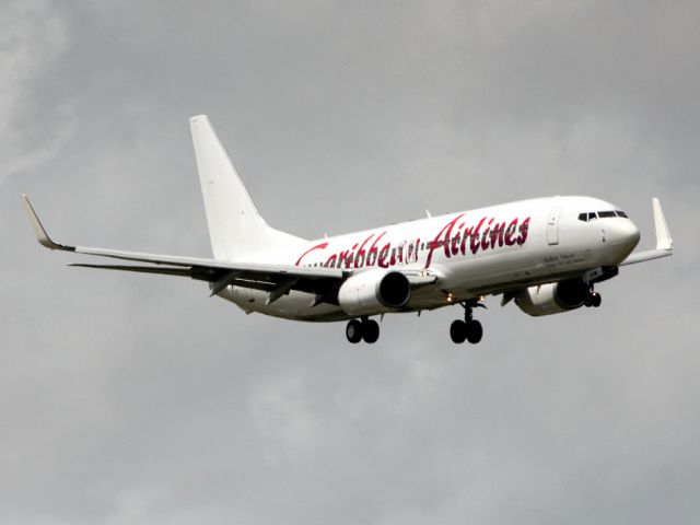 Boeing 737-800 (9Y-SXM)