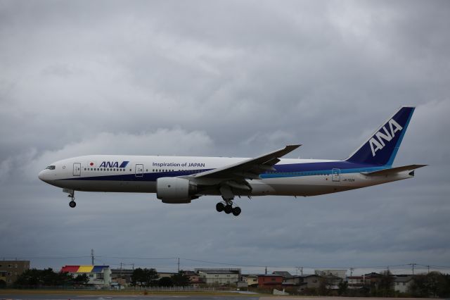 Boeing 777-200 (JA702A) - 08 November 2015:HND-HKD.