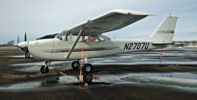 N2707U — - ​N2707U - 1963 Cessna 172D