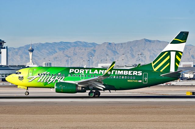 Boeing 737-700 (N607AS) - Boeing 737-790(WL) in Portland Timbers livery arriving at McCarran Airport Las Vegas, NV.