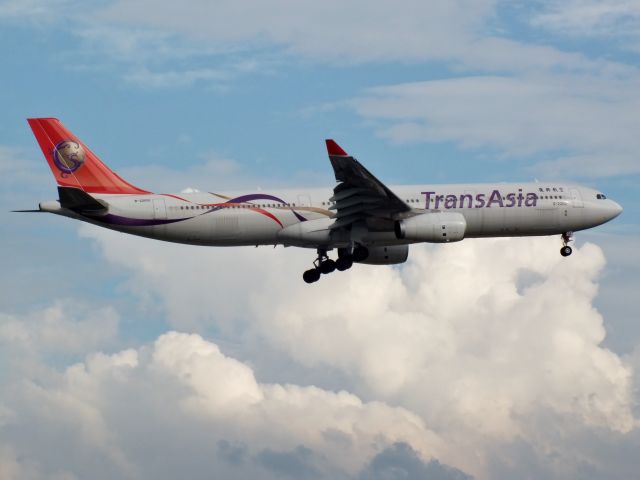 Airbus A330-300 (B-22102) - TransAsia Airways