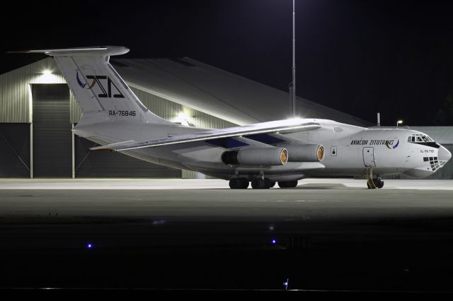 Ilyushin Il-76 (RA-76846)