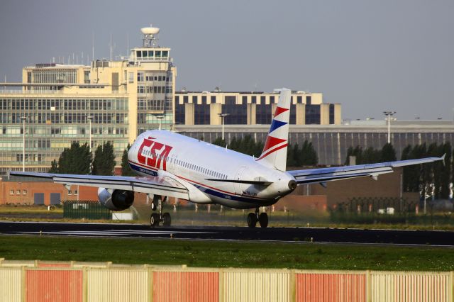 Airbus A320 (OK-LEF)