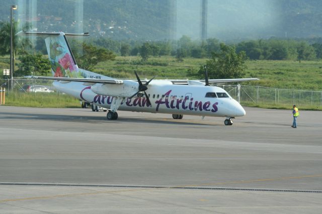 de Havilland Dash 8-100 (9Y-WIN)