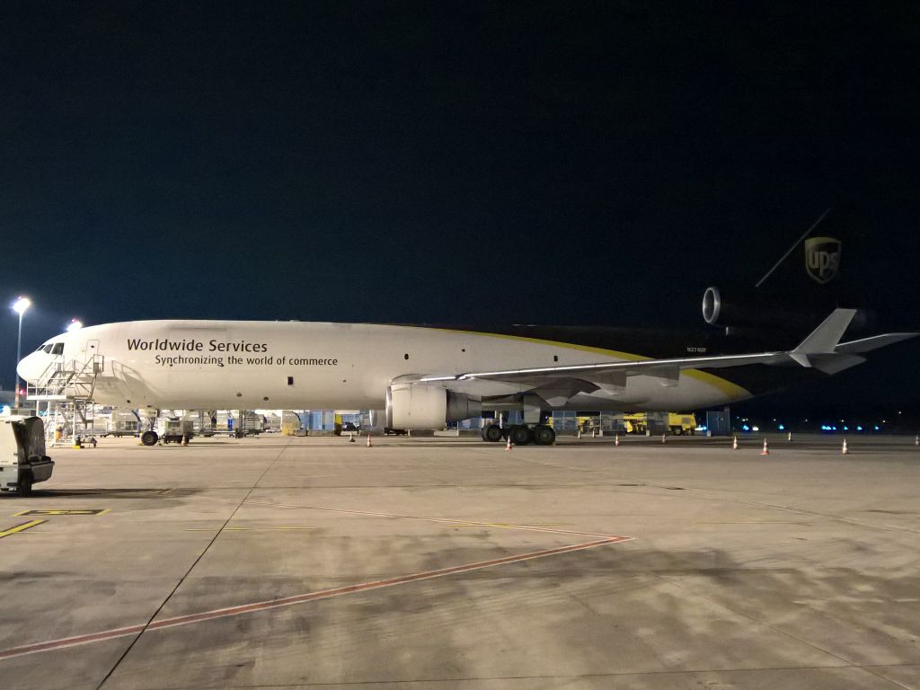 Boeing MD-11 (N274UP)