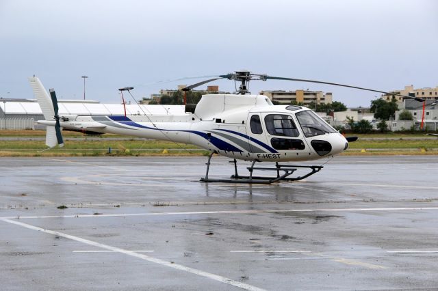 F-HEST — - 21 MAI 2015